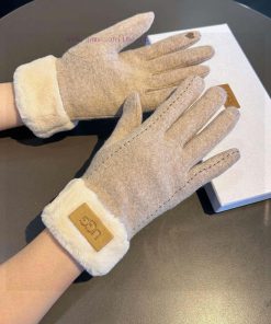 BatchUGG2024 autumn and winter lazy rabbit fur wool gloves are worth comparing with differenqev9gzf8