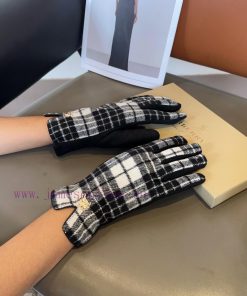Burberry women's gloves, fashionable gloves, classic and simple, super comfortable to handle0kzwp1wo