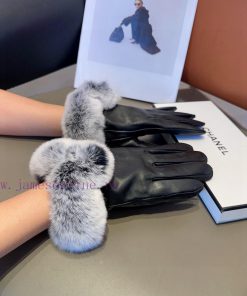 Chanel autumn and winter lazy rabbit fur gloves are worth comparing with different quality p1jpyf3cr