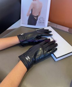 Chanel Sheepskin Gloves, Fashionable Gloves, Warm in Autumn and Winter with Velvet Inner Lin7tjt5jti