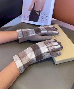 Burberry women's gloves, fashionable gloves, classic and simple, super comfortable to handle91bnjbcp