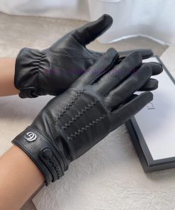 Gucci Men's New Product Sheepskin Gloves, Fashionable Gloves, Warm in Autumn and Winter with3fl4i1q2