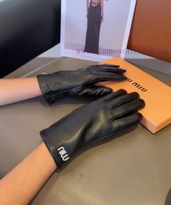 Miumiu gloves, fashionable gloves, warm in autumn and winter with velvet lining, classic and9wwvv489