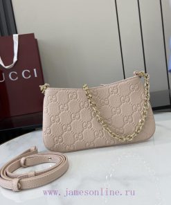 Gucci New GG Emblem Series Ultra Mini HandbagThe all-new GG Emblem series reinterprets the b vq69ot98