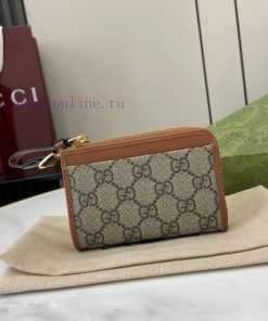 Gucci New GG Emblem series decorative bag with card clipThe GG Emblem series reinterprets cl m6ufm3r1