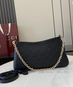 Gucci New GG Emblem Series Small Shoulder BackpackThe new GG Emblem series gives a new inter 2w2kg8c4