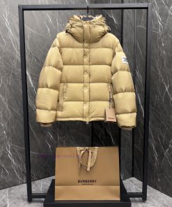 Burberry/Burberry detachable sleeve nylon down jacket Goose down fillingProduct DescriptionN8ludu1zv