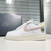 𝐍𝐢𝐤𝐞 𝐀𝐢𝐫 𝐅𝐨𝐫𝐜𝐞 1 07 𝐒𝐄 𝐍𝐍Air Force One AF1 White Powder Yellow Smiling Daisy "Item number DJb9gor6br