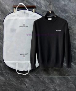 After Sales Moncler 3 Complete And Exquisite Logo Round Neck SweaterPremium Wool Blended Sweate y3vfvios