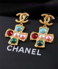 Chanel's New Earrings Are Exquisitely Crafted In Every Detail And This Design Is Truly Stunning rx6horz2