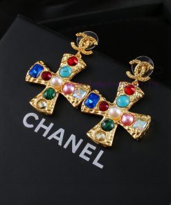 Chanel's New Earrings Are Exquisitely Crafted In Every Detail And This Design Is Truly Stunning cs3j459c