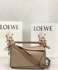 Loewe Bags Loєwє  Puzzle Caramel Colored Granular Pattern Small Size~🧱 Latest Practices For Cabinet Synchr ugr0e3fn