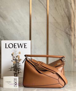 Loewe Bags Loє️wє PUZZLESize 29 * 18 * 12CM Large Capacity Daily Daily Mobile Phone Power Bank Wallet Powd bmzo860v