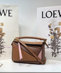 Loewe Bags I L️oewe YouCrazy Grass Planting Mini PuzzleThe Enchanting Colors That Captivate Countless Godd va7dnb45