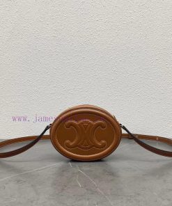 Loewe Bags Small CELINE 21 Autumn/Winter Pig BagWhat Are The Considerations For Pairing This Season's Mini 57zh3krd