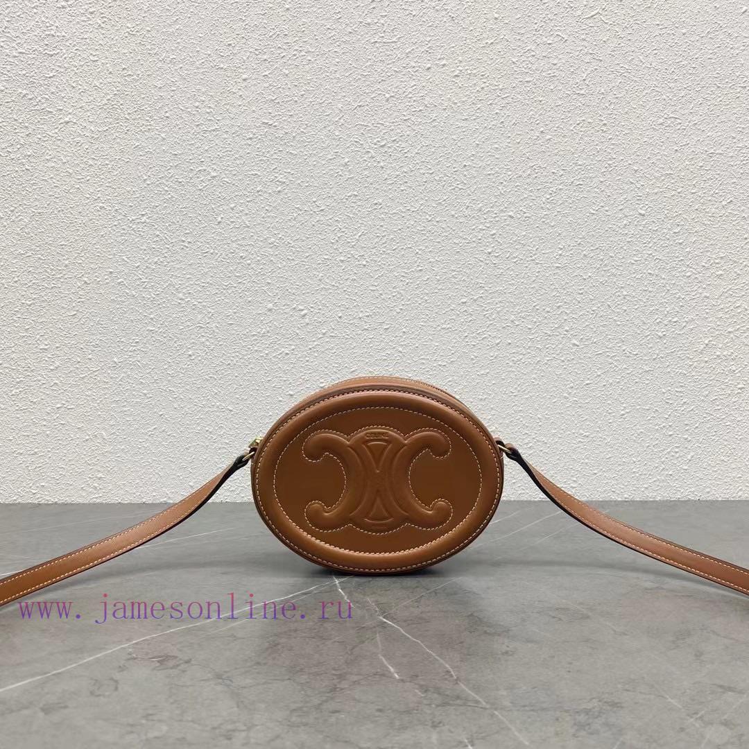 Loewe Bags Small CELINE 21 Autumn/Winter Pig BagWhat Are The Considerations For Pairing This Season's Mini 57zh3krd - Image 4