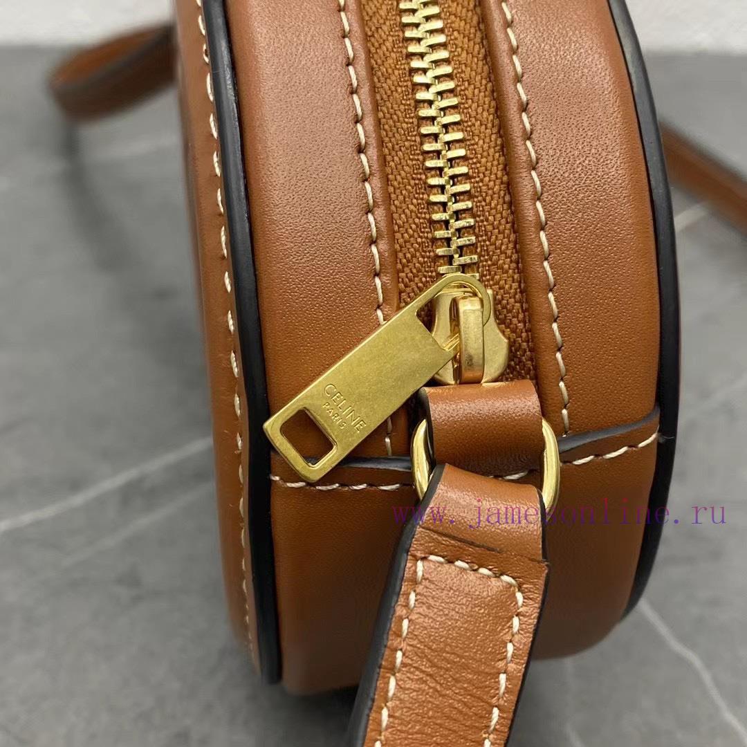 Loewe Bags Small CELINE 21 Autumn/Winter Pig BagWhat Are The Considerations For Pairing This Season's Mini 57zh3krd - Image 7