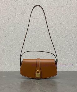 Loewe Bags CEL*INE TaBou ClutchIn The Autumn And Winter Of 2021 The Shoulder And Back Of The Single Hand A vf3ogs6u