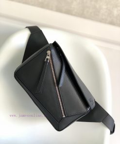 Loewe Bags Loewe's New Classic Puzzle Waist BagThe Bull Leather Puzzle Handbag Is The First Appearance Han 5fn50ula