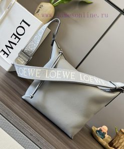 Loewe Bags . LO ℮ W ℮ New Small Soft Smooth Cow Leather And Jacquard Cloth 𝒄𝒖𝒃𝒊 Handbag Crossbody Bag Is A 1mtjdyq9