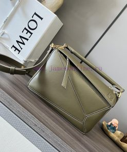 Loewe Bags L ⊚℮ W ℮ New Embossed Logo Small Puzzle Handbag ArrivesLOEWE's Debut Handbag Features A Rectang wx570ert