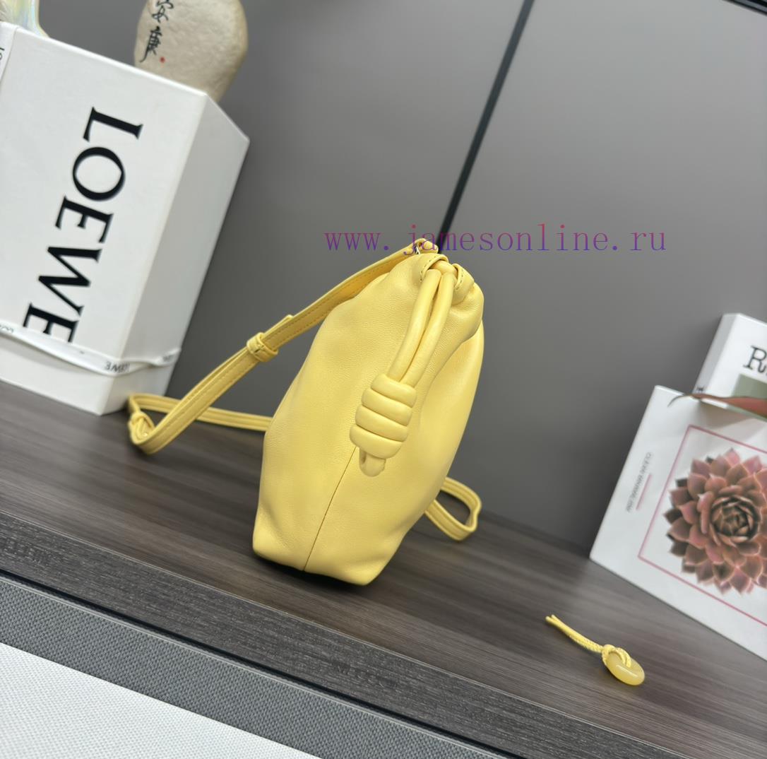 Loewe Bags . L ⊚℮ W ℮ The New Mini Nappa Goat Leather Flamenco Purse Handbag Features A Drawstring That Ti upeg9r4a - Image 3