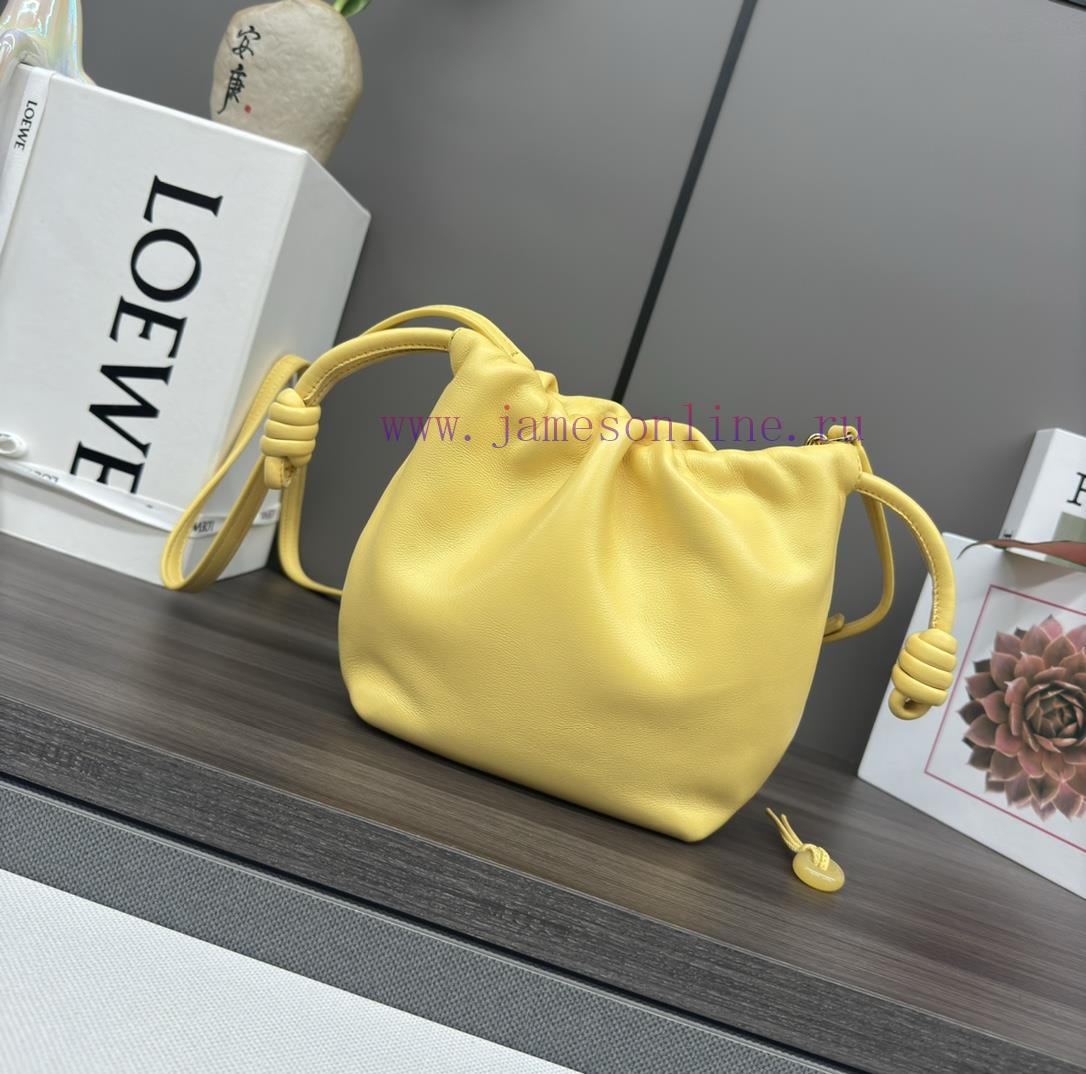 Loewe Bags . L ⊚℮ W ℮ The New Mini Nappa Goat Leather Flamenco Purse Handbag Features A Drawstring That Ti upeg9r4a - Image 4