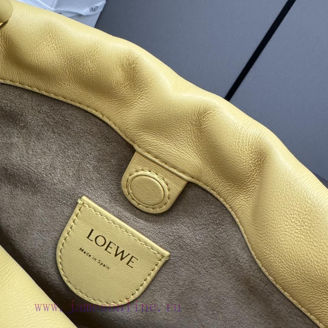 Loewe Bags . L ⊚℮ W ℮ The New Mini Nappa Goat Leather Flamenco Purse Handbag Features A Drawstring That Ti upeg9r4a - Image 10