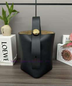 Loewe Bags The. L ⊚℮ W ℮ Medium Soft Cowhide Pebble Bucket Bag Cleverly Blends Pure Minimalist Lines With otzb9zwb