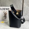 Loewe Bags The Latest 𝑷𝒆𝒃𝒃𝒍𝒆 Bucket Bag Has Been InstalledThe Physical Texture Is OverwhelmingMinimalist A vpge2x7c