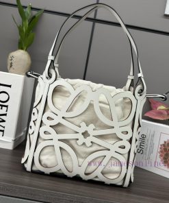 Loewe Bags . LO ℮ W ℮ Small Hollowed Out Bag Made Of Cowhide Leather Anagram Tote HandbagThis Multifunctio kab4dtiv