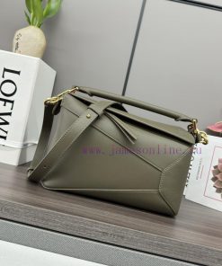 Loewe Bags . L ⊚℮ W ℮ New Small Soft Cow Leather Puzzle Edge HandbagThe First Debut Handbag Launched By 𝑳 firmvhnb