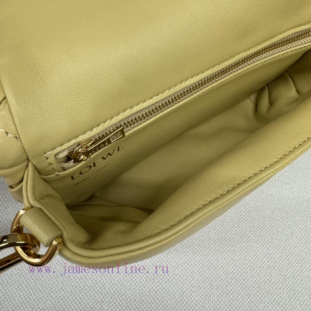 Loewe Bags The. LO ℮ W ℮ Pleated Shiny Nappa Goat Leather Puffer Goya Handbag Is Inspired By Goya Aestheti b9ygwoo6 - Image 9