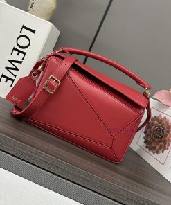 Loewe Bags . LO ℮ W ℮ New Small Nappa Sheep Leather Featherlight Puzzle Handbag With Unique Geometric Line 3c8rxznc