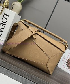 Loewe Bags L ⊚℮ W ℮ Medium Grain Cowhide Puzzle Handbagnew ColorLO's Debut Handbag Features A Rectangular uk9rp4xt