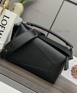 Loewe Bags L ⊚℮ W ℮ Medium Soft Cow Leather Puzzle Handbagnew ColorLO's Debut Handbag Features A Rectangul c0mfg7bo