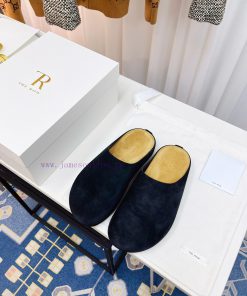 The Row 24 New Baotou Tuo Bochen TuoRetro Style Easy To Match Always Looking Good. Minimalist S 2wrkbu2l