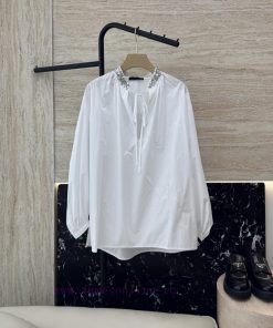 LM002 New Shirt ️MO&Co Handcrafted Nail Diamond Loose White Top XS SMLUpdate Time: March 12 2 er2xp3wo