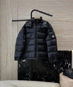 M296-M New Down Jacket ️Moncler Top Edition 90% White Goose Down Maya Classic Down Jacket Bla 44krrs0c