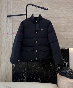 25028 New Down Jacket ️Prada Triangle 11 Edition Frosted Fabric Minimalist Style 90% White Du dr0pohhc
