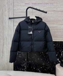 P-8511 New Down Jacket ️Prada Triangular Logo With Hat 90% White Goose Down Short Down Jacket jny07bi2