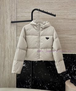 P-8511 New Down Jacket ️Prada Triangular Logo With Hat 90% White Goose Down Short Down Jacket s7nx0xtk