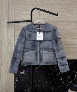 MN5025 New Down Jacket ️Moncler Imitation Fur 90% White Goose Down Down Jacket Short Beige Pi b36wal3g