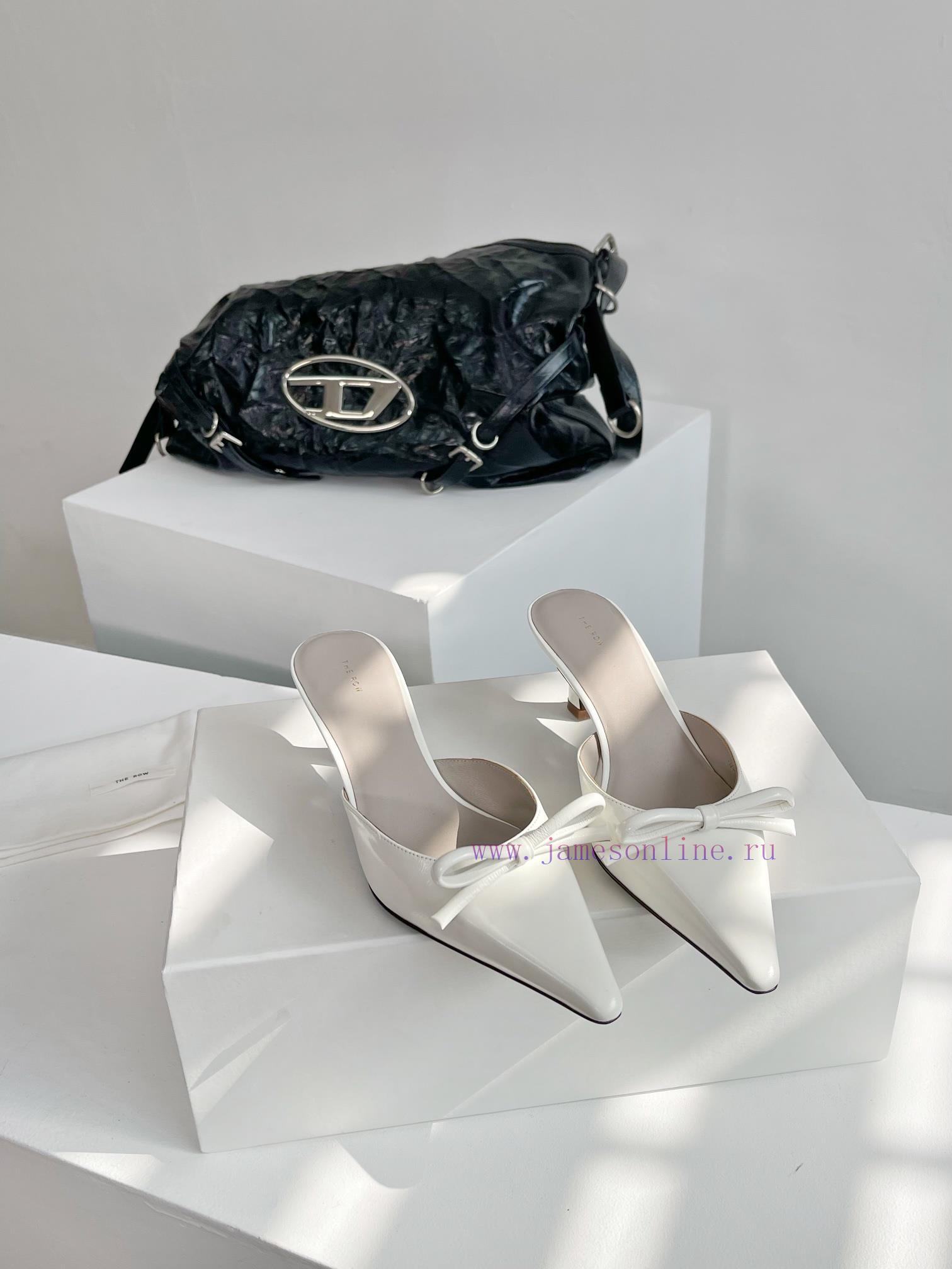 🫰The Row24 New Cool SlippersComfortable On The Feet Wearing It Makes You Look Like A Beautiful fz1gtjfs