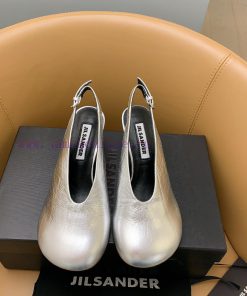 Jil Sander's Spring/Summer New Round Head Small Single Shoes With Large Round Head. With The Ad fjs384sm