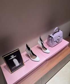 The MostALAIA24 Spring/Summer New Round Headed Straw High Heels Thanks ToHe Has A Background In rv7hjt7h