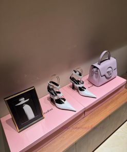 The Most2024 Milan Fashion Show Synchronized UpdateVersace: The Perfect Interpretation Of Medus 3tyi474v