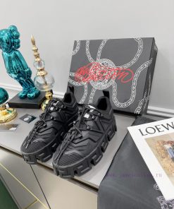 Versace/Versace Thick Sole Design With Greek Herringbone Pattern Classic And Timeless Fashion I b74xv7rr