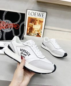 VERSACE A Pair Of Versace/Versace Original Lightweight And Shock-absorbing Outsole Is Popular A v1uu0ha3