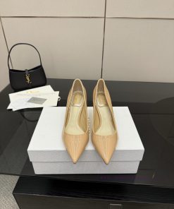 DIOR2025/𝐒𝐒𝐧𝐞𝐰 Spring/Summer Lacquer Leather Pointed High Heels Single Shoe SeriesContinuing Di daqpxbuv